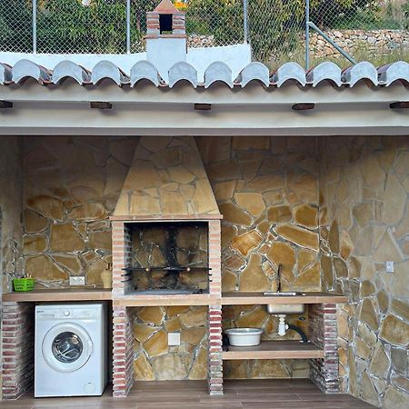 Amazing Home In Frigiliana With Kitchen Εξωτερικό φωτογραφία