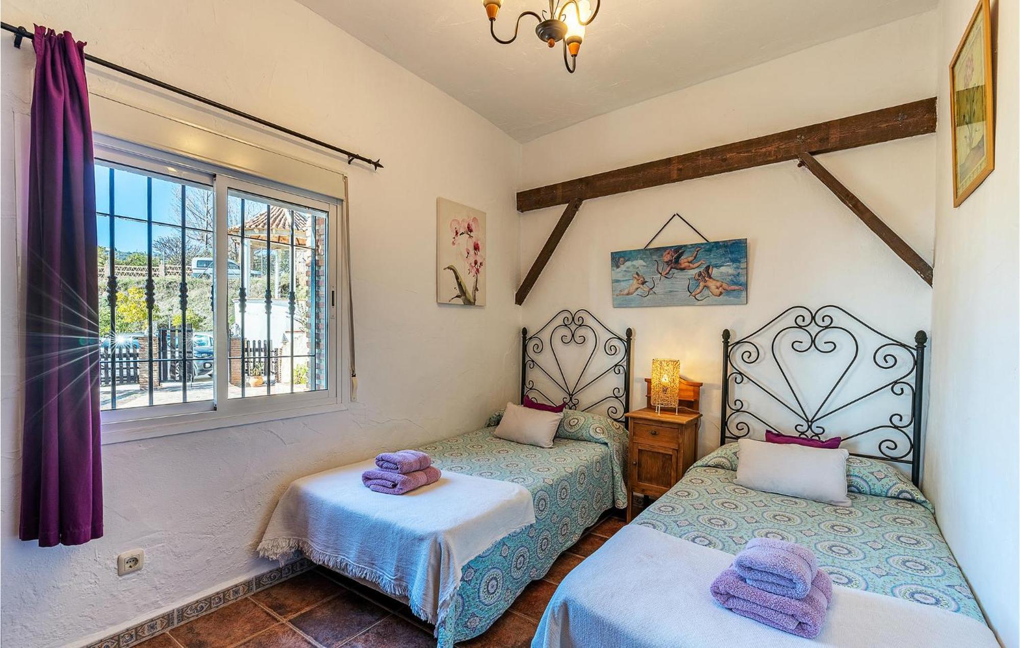 Amazing Home In Frigiliana With Kitchen Εξωτερικό φωτογραφία