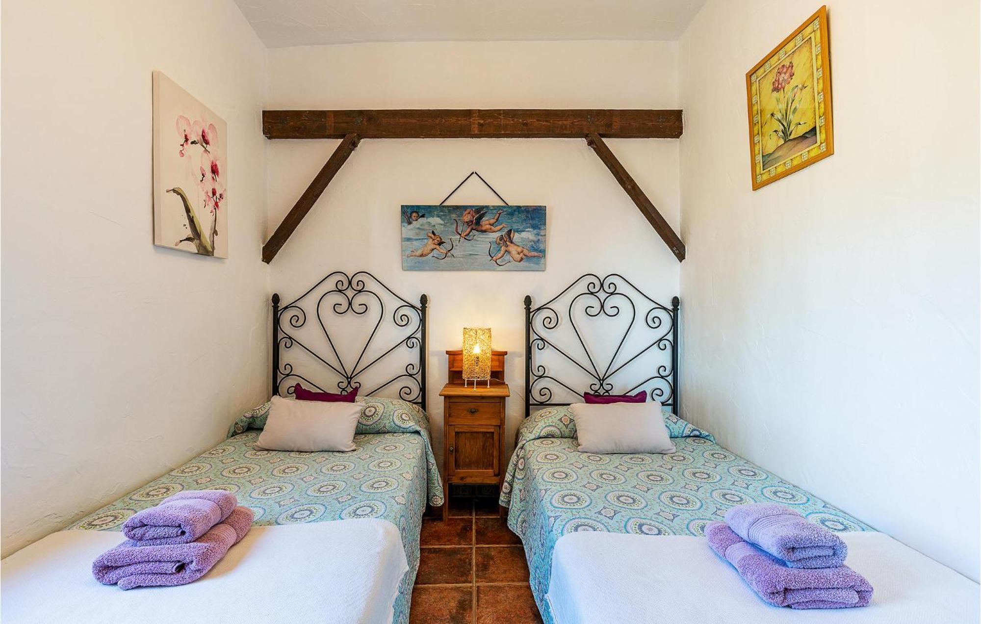 Amazing Home In Frigiliana With Kitchen Εξωτερικό φωτογραφία