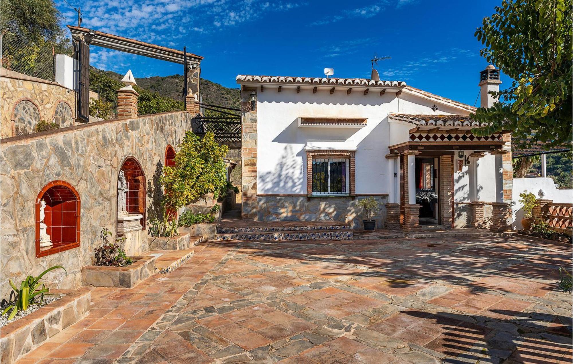 Amazing Home In Frigiliana With Kitchen Εξωτερικό φωτογραφία
