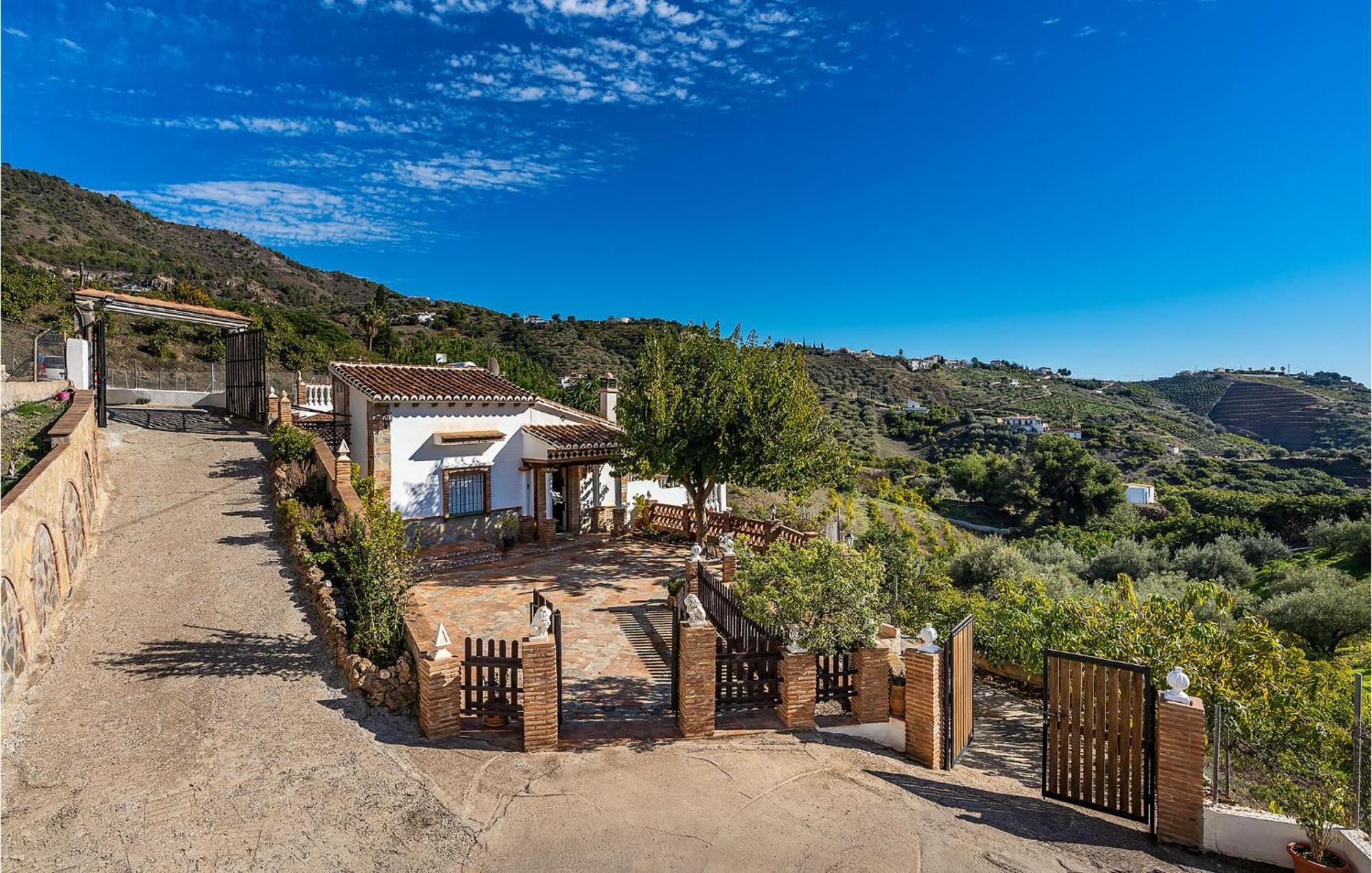 Amazing Home In Frigiliana With Kitchen Εξωτερικό φωτογραφία