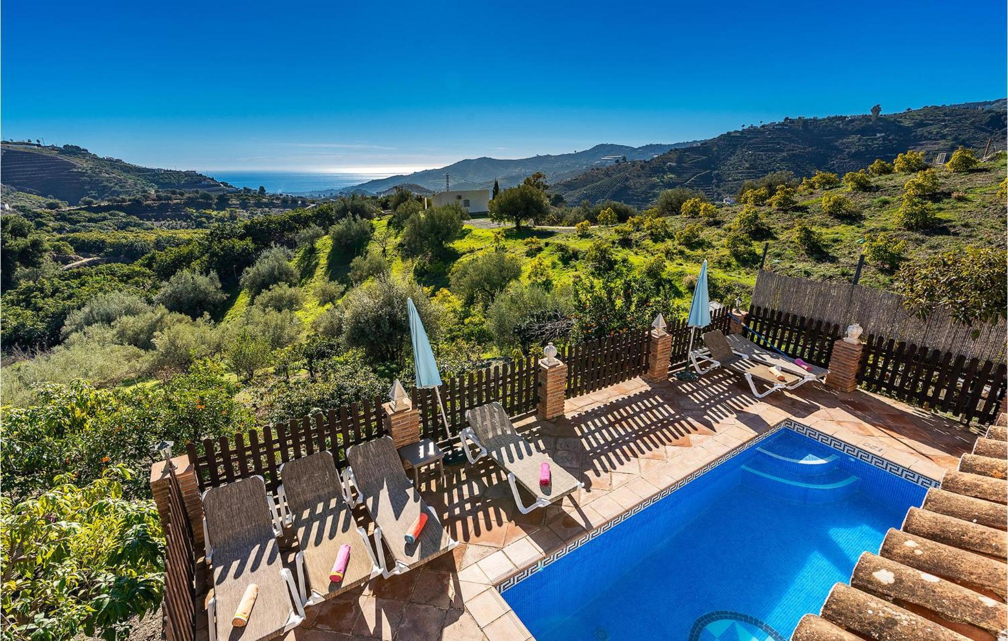 Amazing Home In Frigiliana With Kitchen Εξωτερικό φωτογραφία